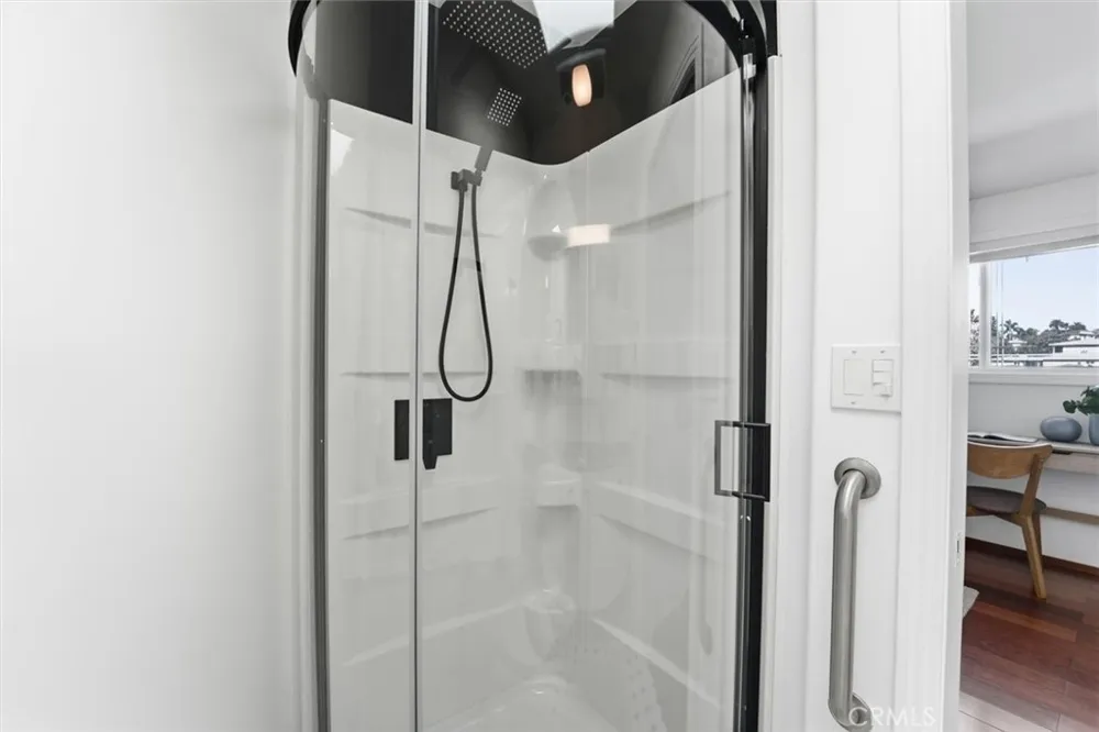320 Paseo De La Playa #E Redondo Beach, CA 90277