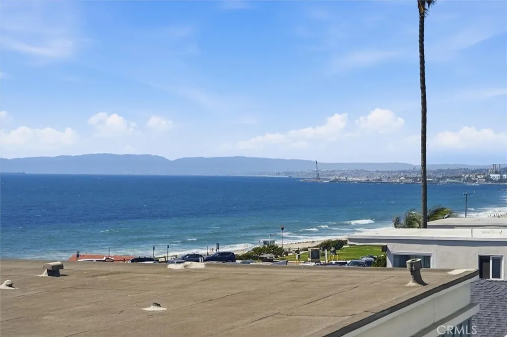 320 Paseo De La Playa #E Redondo Beach, CA 90277