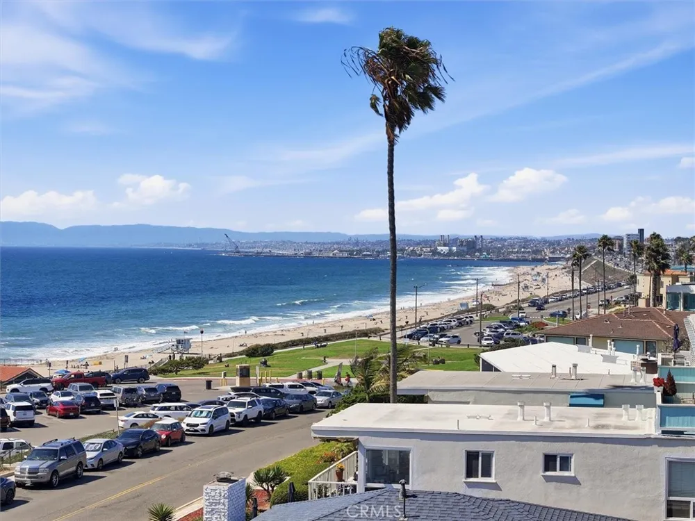 320 Paseo De La Playa #E Redondo Beach, CA 90277