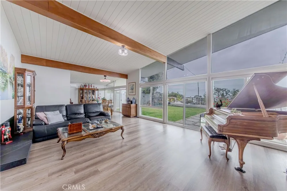 28551 Blythewood Drive Rancho Palos Verdes, CA 90275