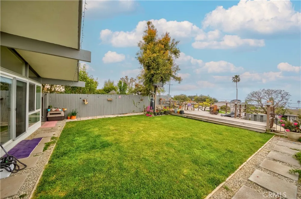 28551 Blythewood Drive Rancho Palos Verdes, CA 90275