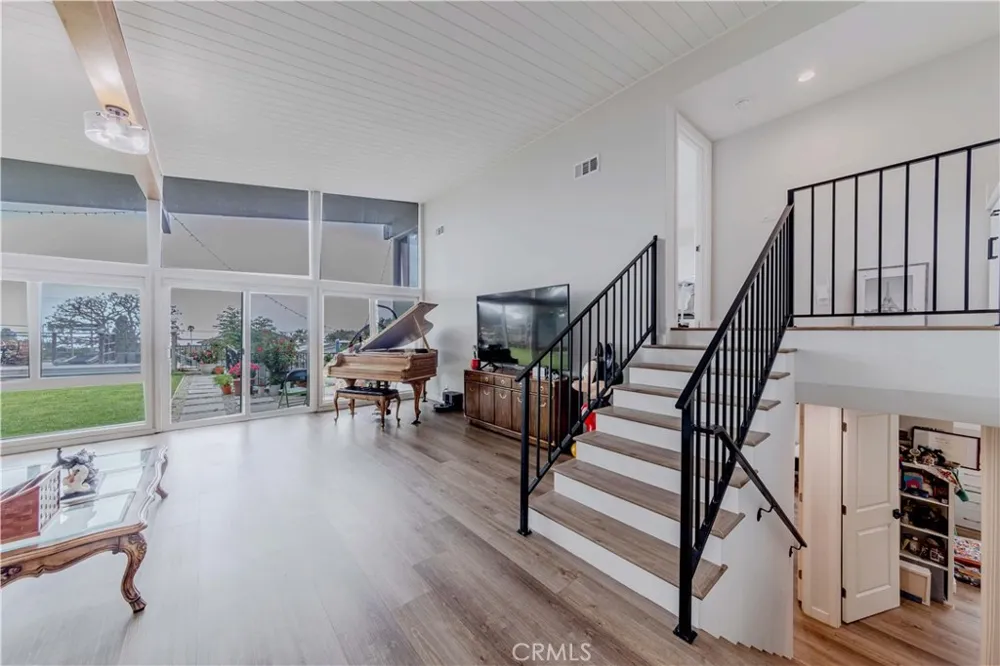 28551 Blythewood Drive Rancho Palos Verdes, CA 90275