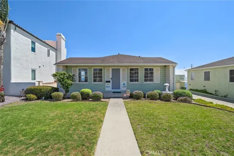2723 S Averill