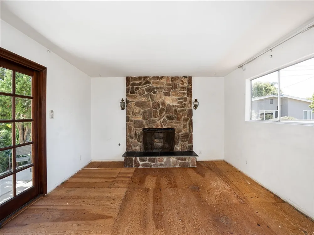20104 Entradero Avenue Torrance, CA 90503