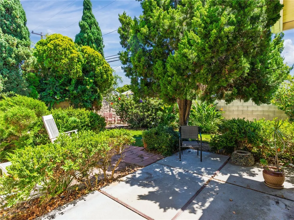 20104 Entradero Avenue Torrance, CA 90503