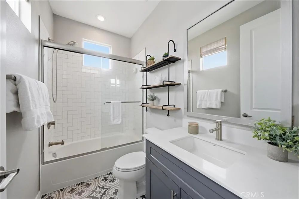 14331 Van Ness Avenue Gardena, CA 90249