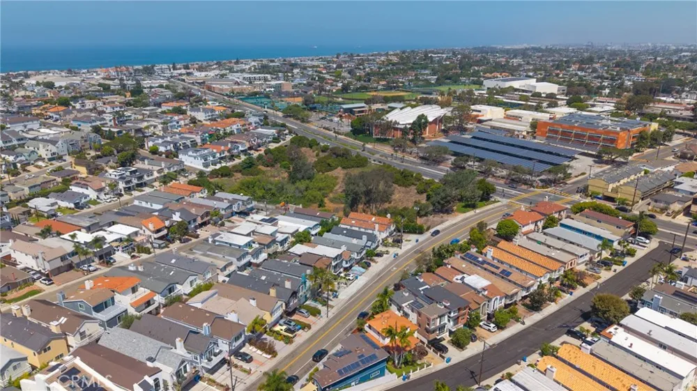 1725 Ford Avenue Redondo Beach, CA 90278