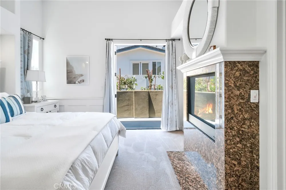 1725 Ford Avenue Redondo Beach, CA 90278