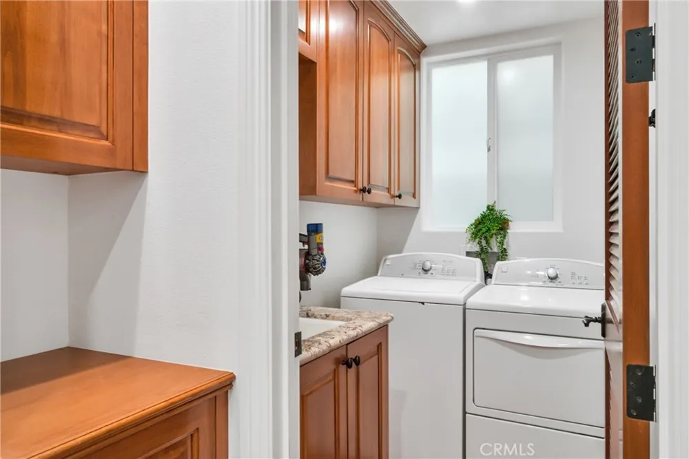 1725 Ford Avenue Redondo Beach, CA 90278
