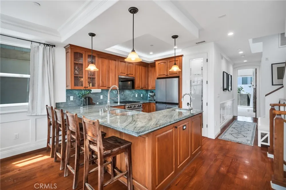 1725 Ford Avenue Redondo Beach, CA 90278