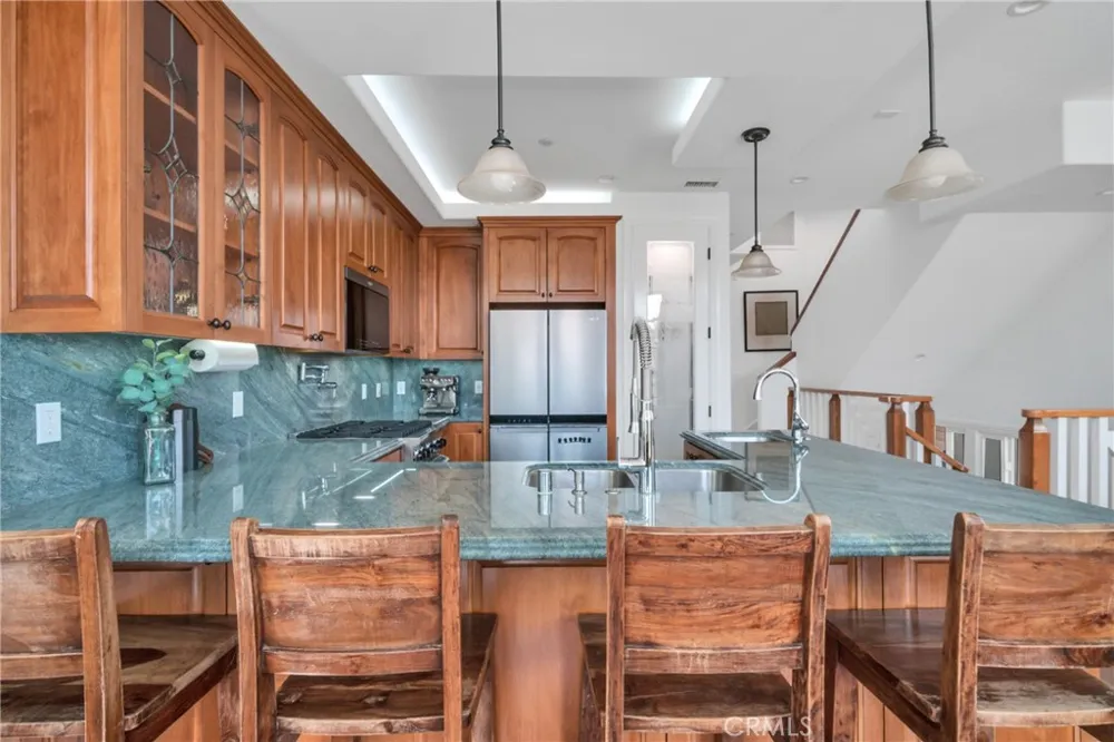 1725 Ford Avenue Redondo Beach, CA 90278