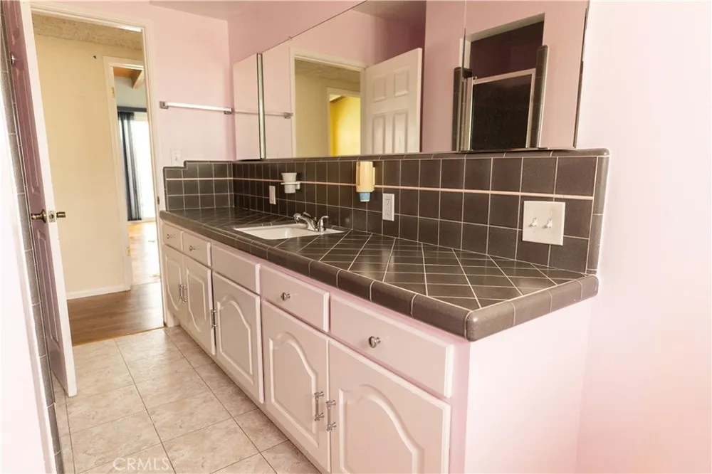 3407 Bowfin Avenue San Pedro, CA 90732