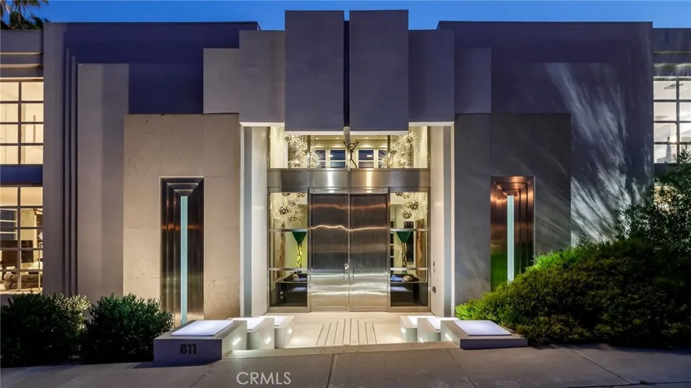 811 John Manhattan Beach, CA 90266