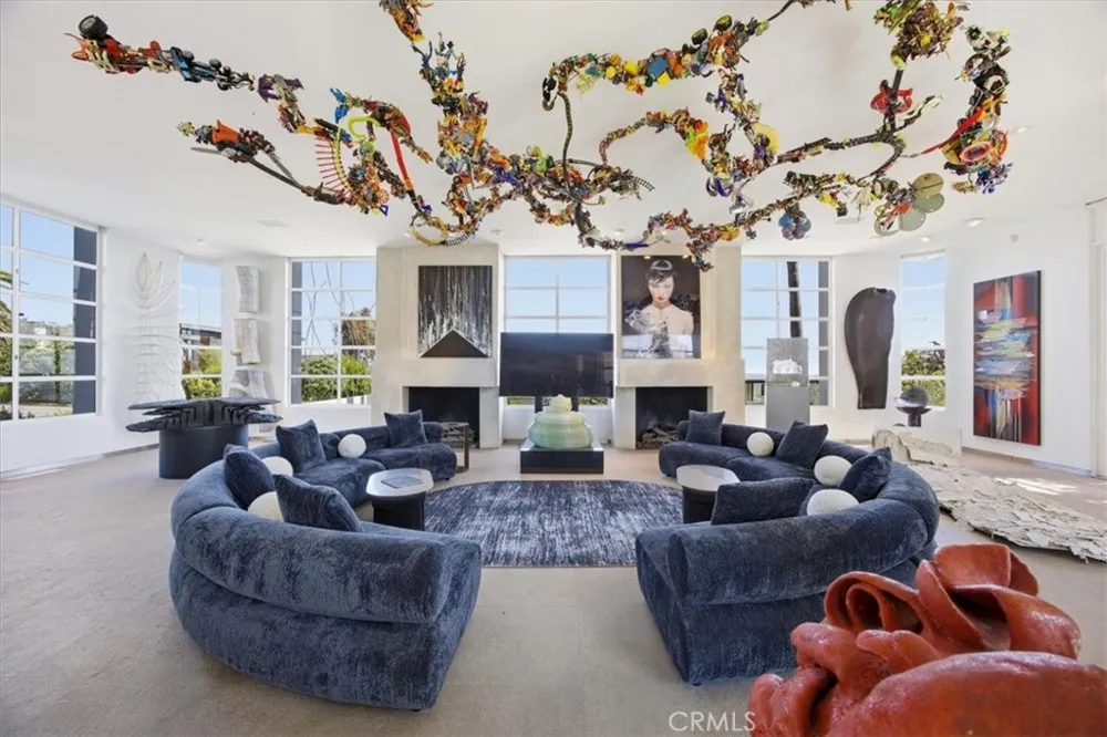 811 John Manhattan Beach, CA 90266