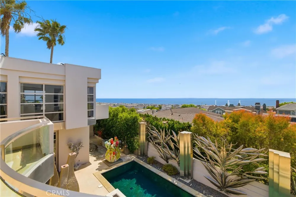 811 John Manhattan Beach, CA 90266