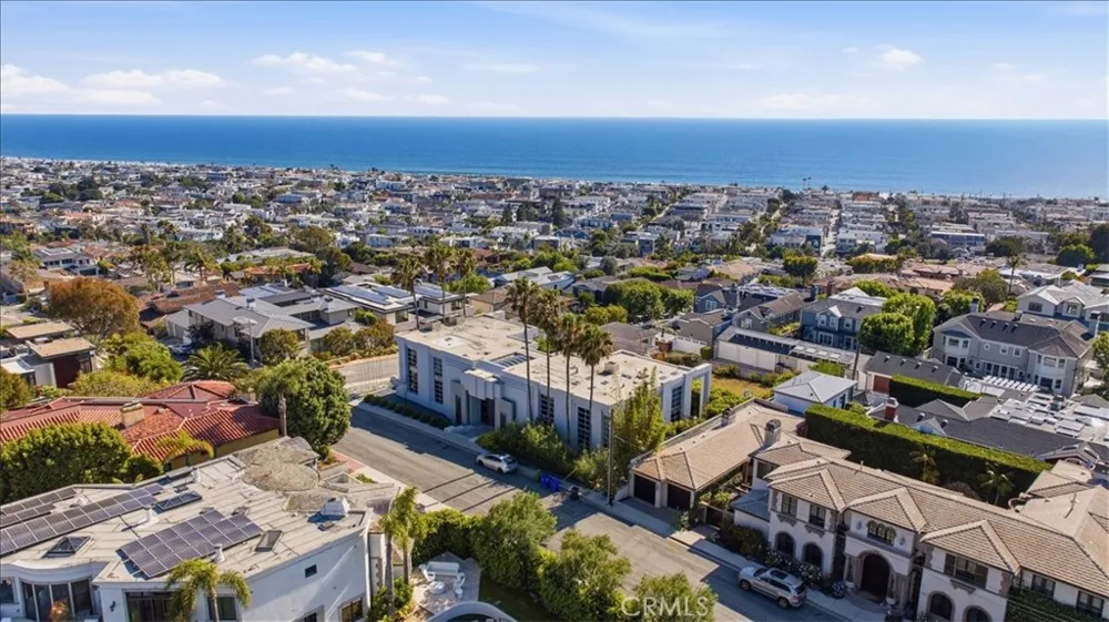 811 John Manhattan Beach, CA 90266