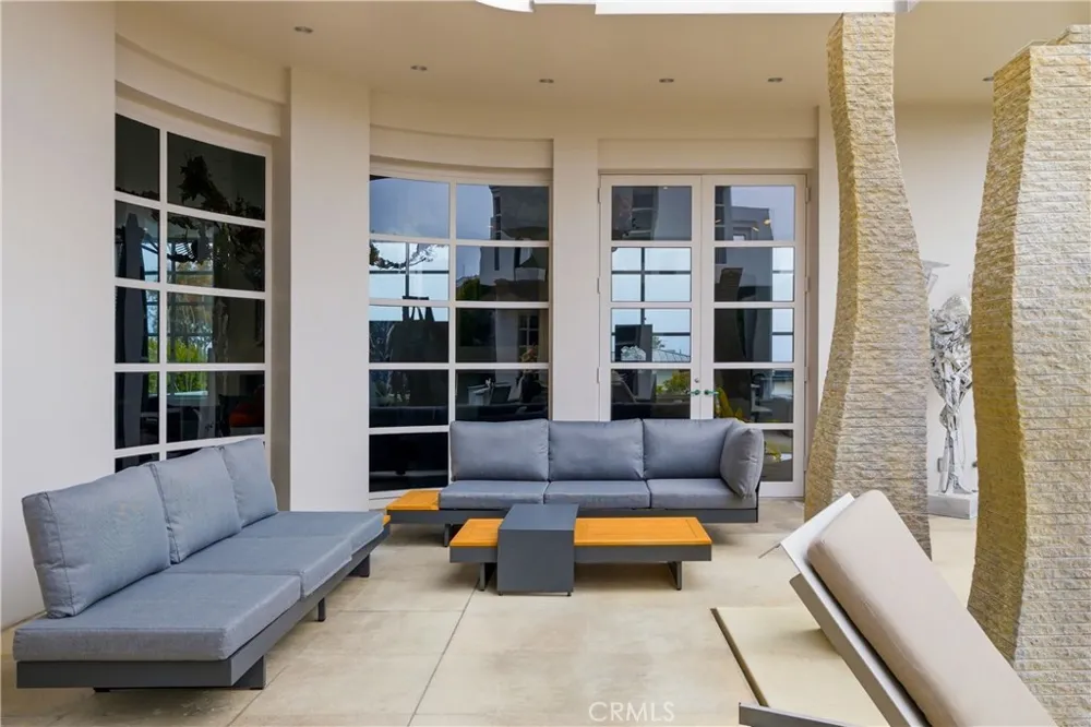 811 John Manhattan Beach, CA 90266