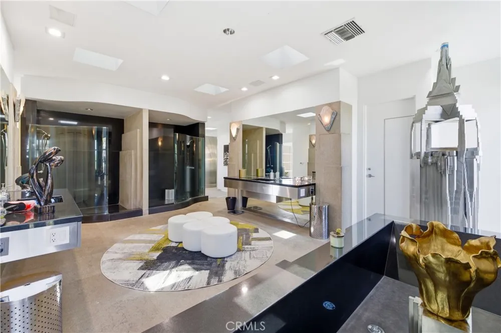 811 John Manhattan Beach, CA 90266