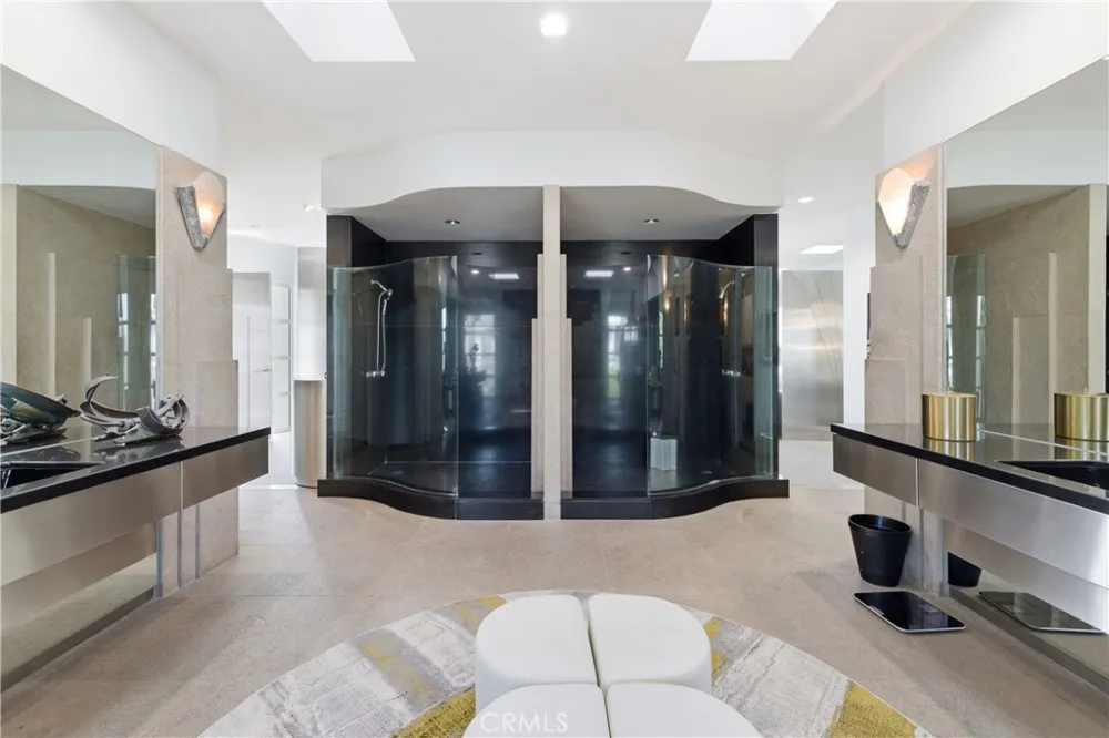 811 John Manhattan Beach, CA 90266