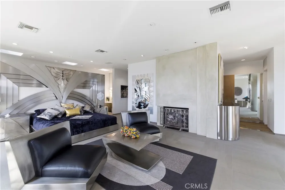 811 John Manhattan Beach, CA 90266