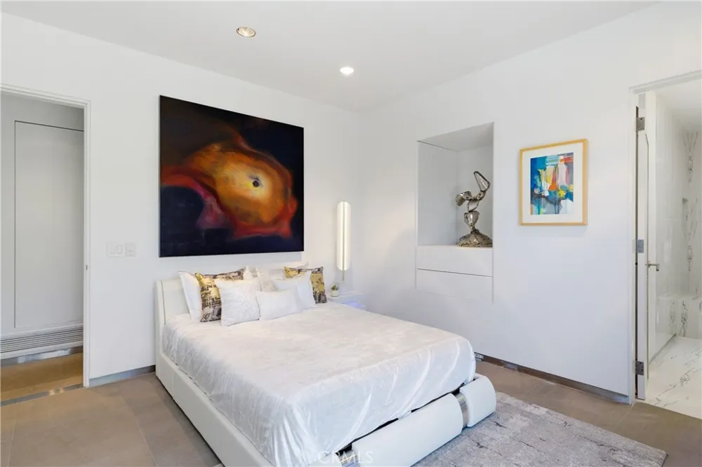 811 John Manhattan Beach, CA 90266