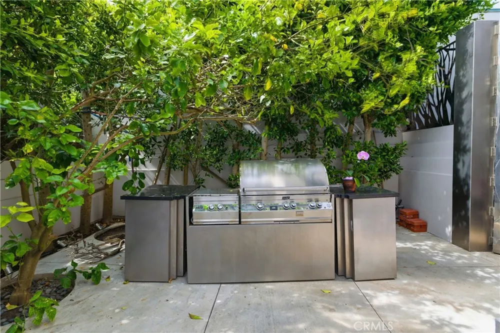 811 John Manhattan Beach, CA 90266