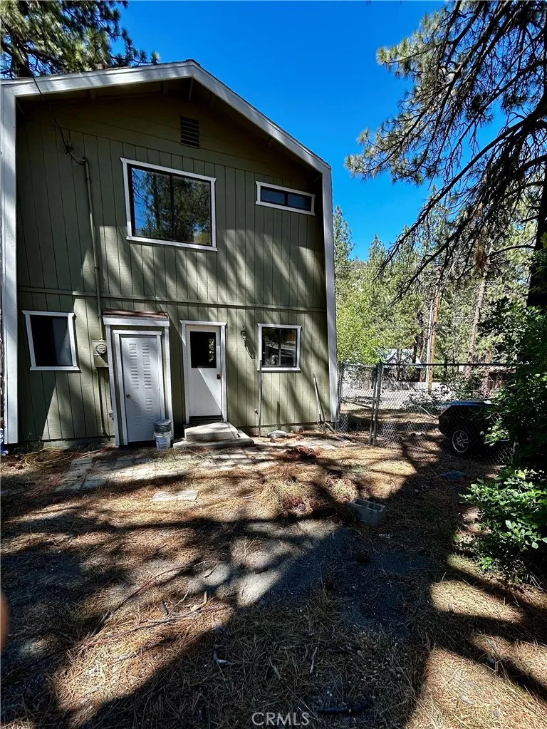 1587 Ross Wrightwood, CA 92397