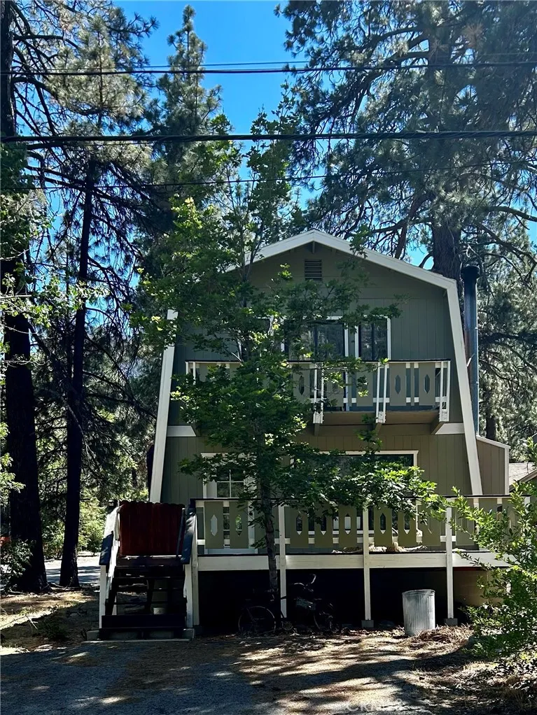1587 Ross Wrightwood, CA 92397