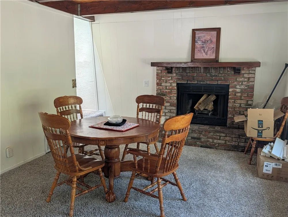 1587 Ross Wrightwood, CA 92397