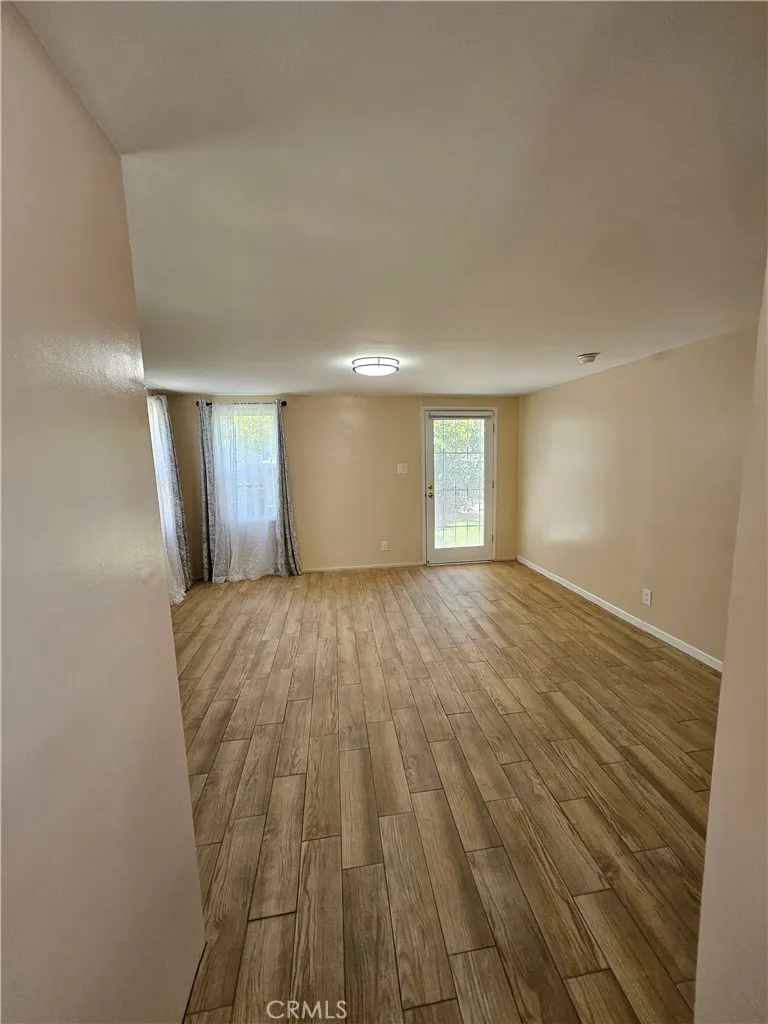 14914 S Denker #1 Gardena, CA 90247