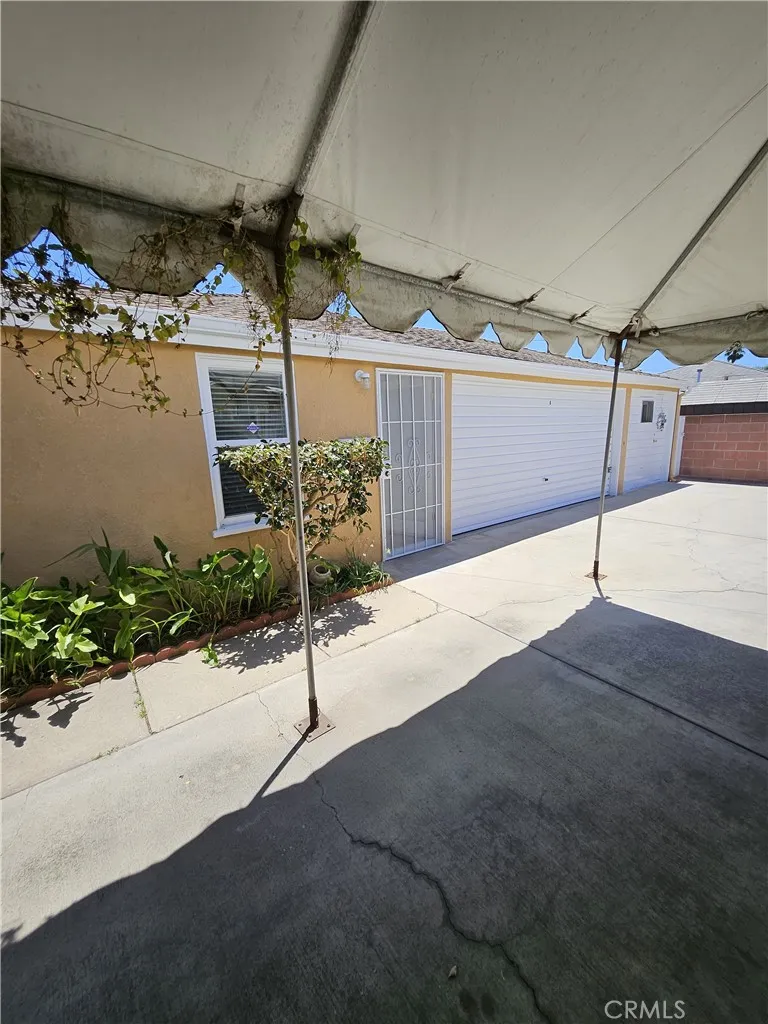 14914 S Denker #1 Gardena, CA 90247
