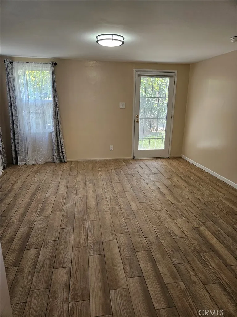 14914 S Denker #1 Gardena, CA 90247