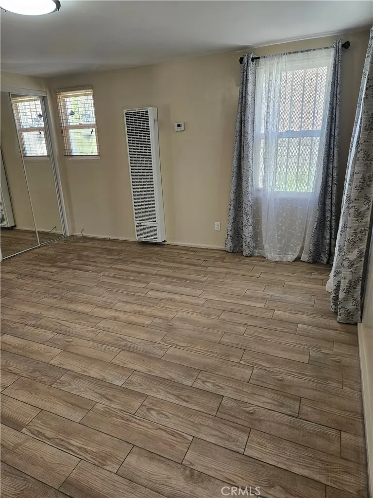 14914 S Denker #1 Gardena, CA 90247
