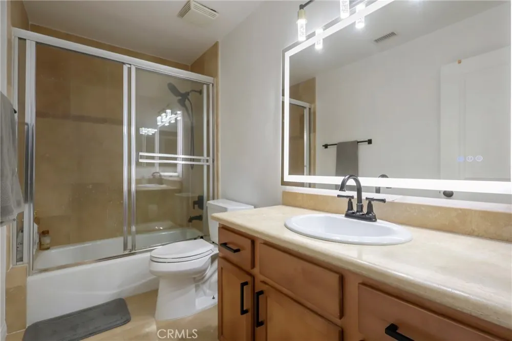 1611 208th st unit 3 Torrance, CA 90501