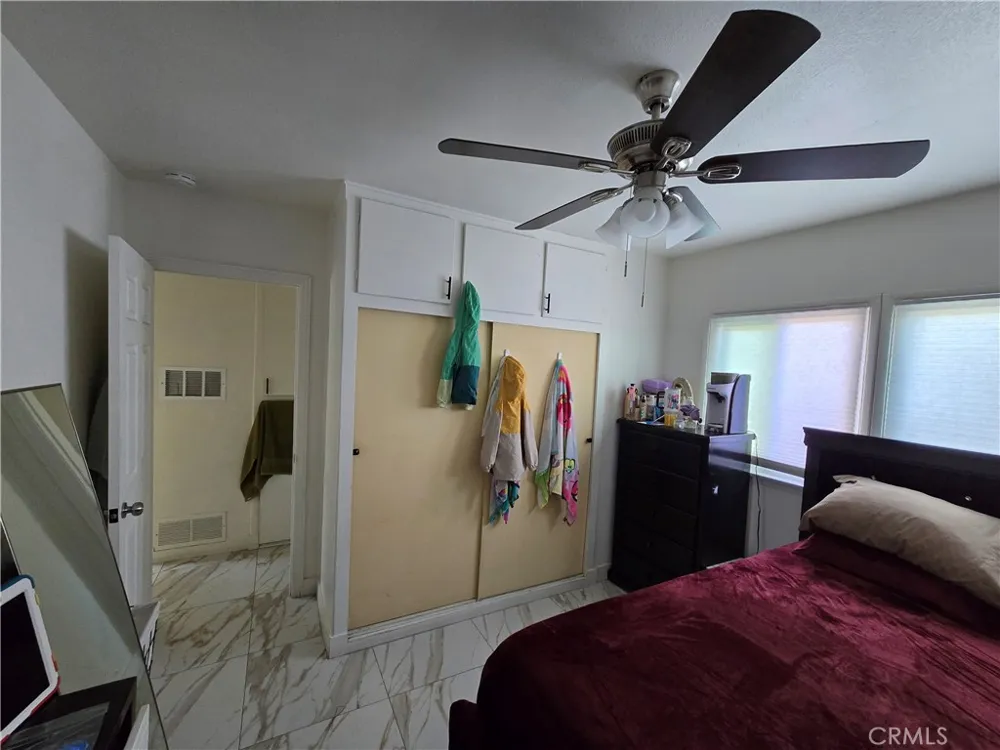 16644 Pioneer Artesia, CA 90701