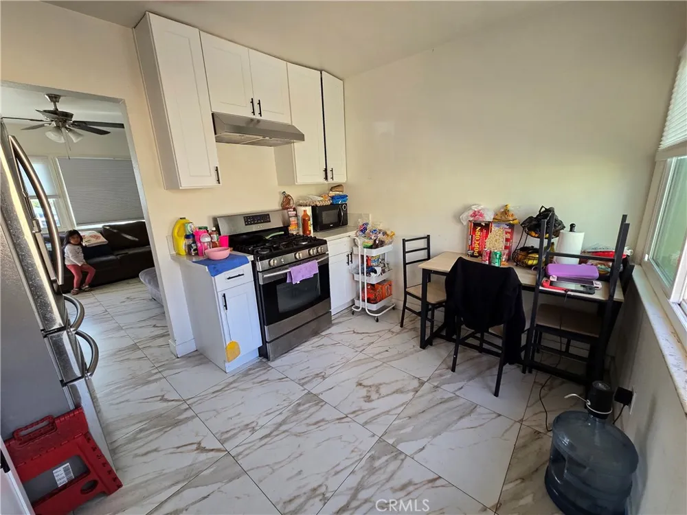 16644 Pioneer Artesia, CA 90701