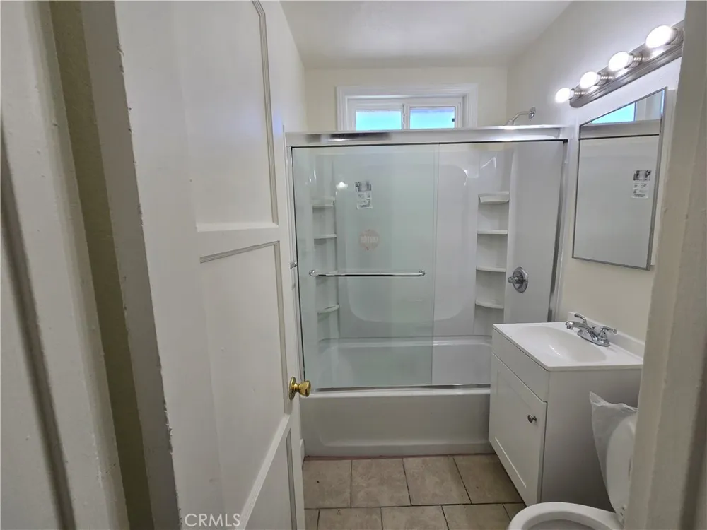 16644 Pioneer Artesia, CA 90701