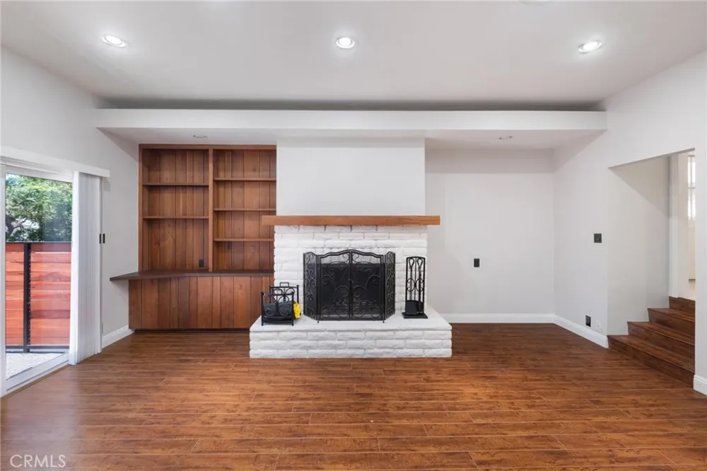 1719 265th Harbor City, CA 90710