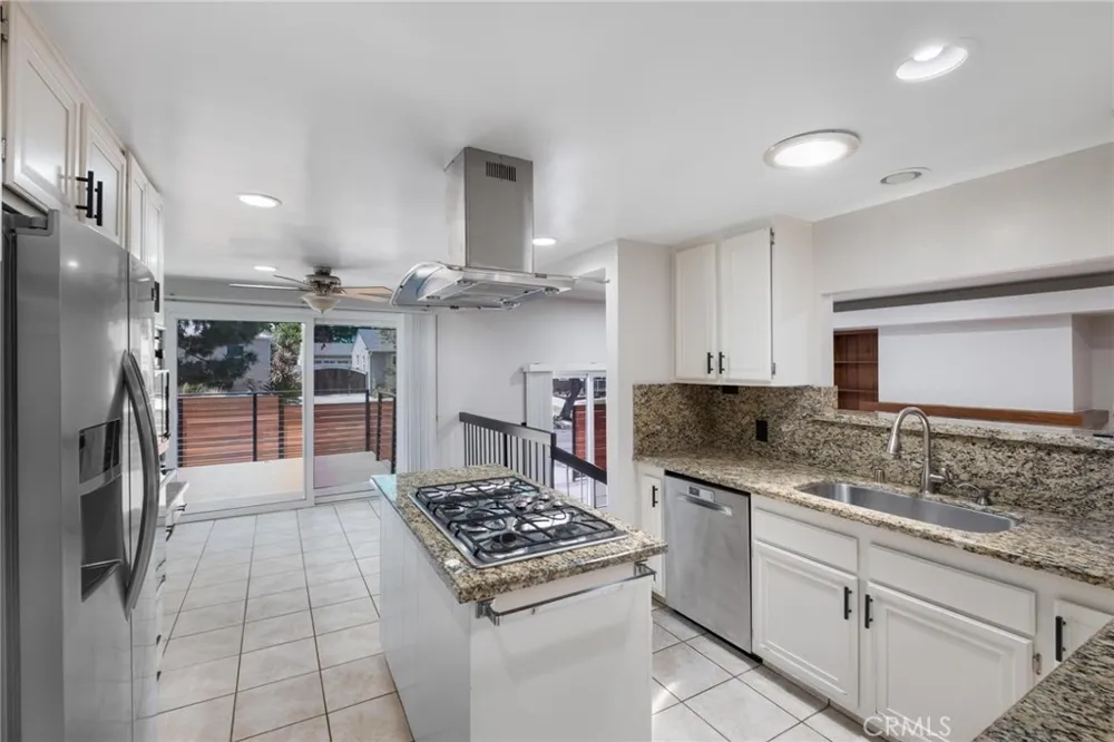 1719 265th Harbor City, CA 90710