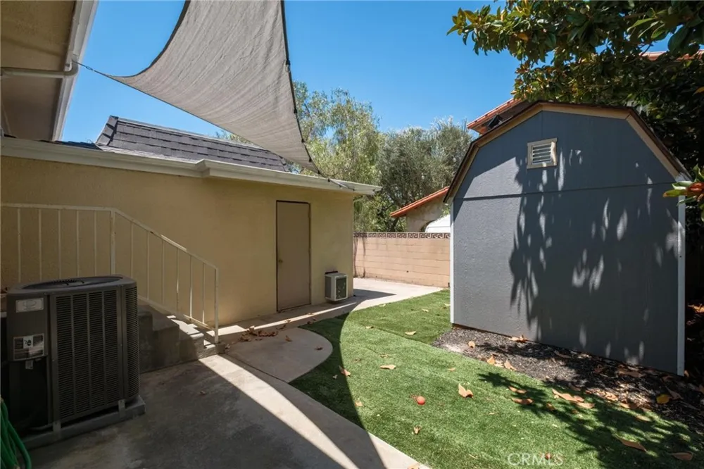 1719 265th Harbor City, CA 90710