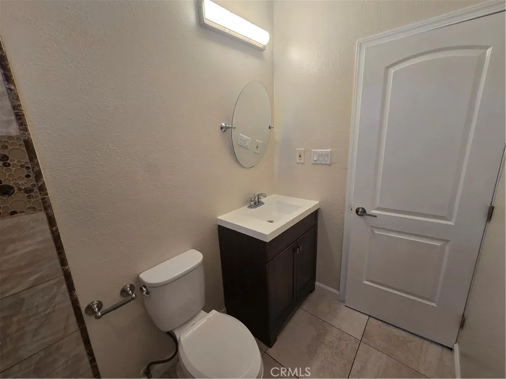 1921 E 6th Street Long Beach, CA 90802