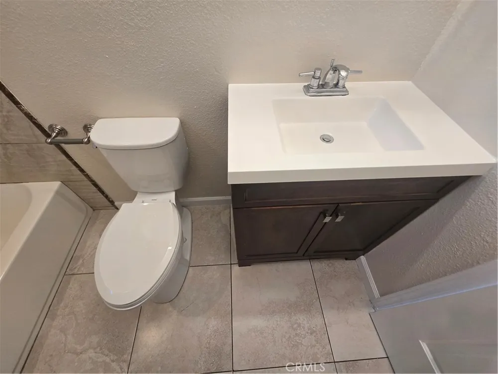 1921 E 6th Street Long Beach, CA 90802