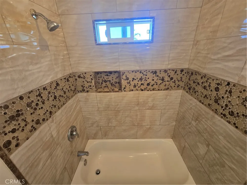 1921 E 6th Street Long Beach, CA 90802