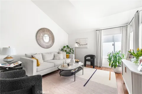 620 W Hyde Park #129
