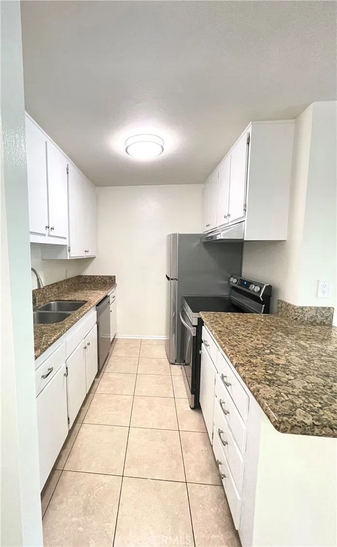 3603 W Hidden Lane #306 Rolling Hills Estates, CA 90274