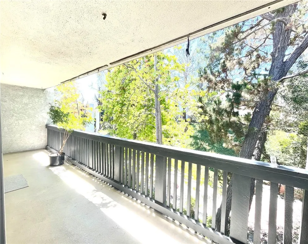 3603 W Hidden Lane #306 Rolling Hills Estates, CA 90274
