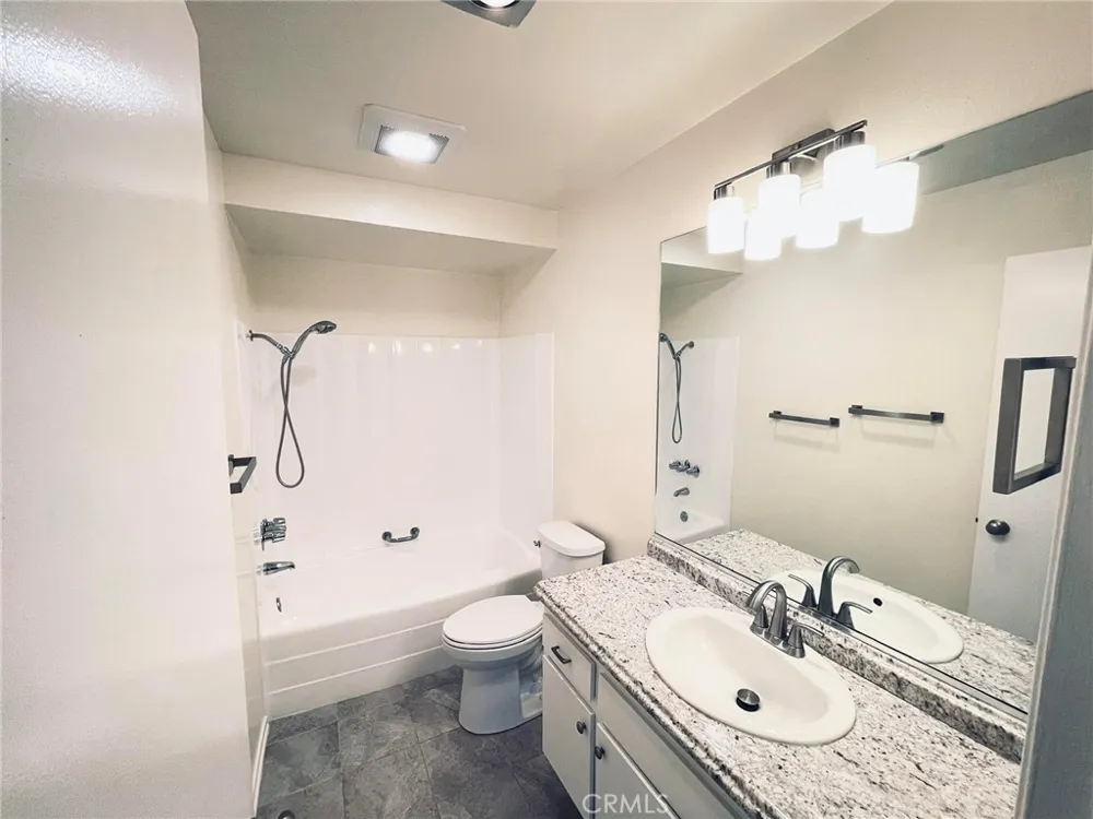 3603 W Hidden Lane #306 Rolling Hills Estates, CA 90274