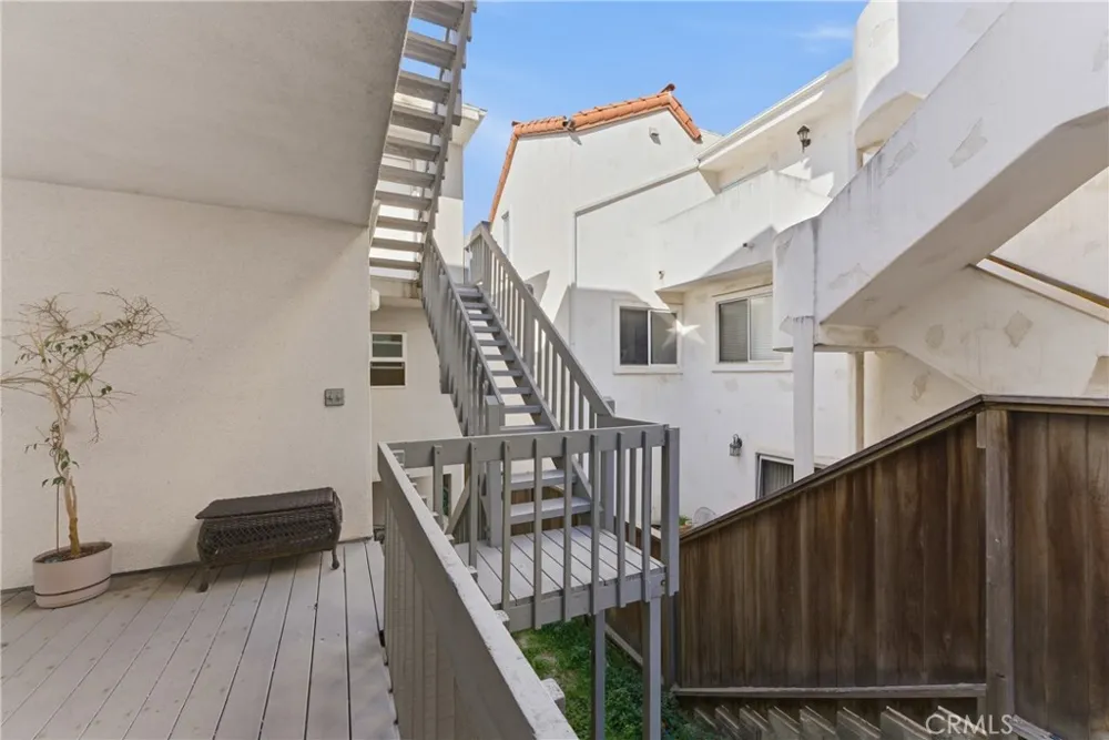 331 Manhattan Avenue Hermosa Beach, CA 90254