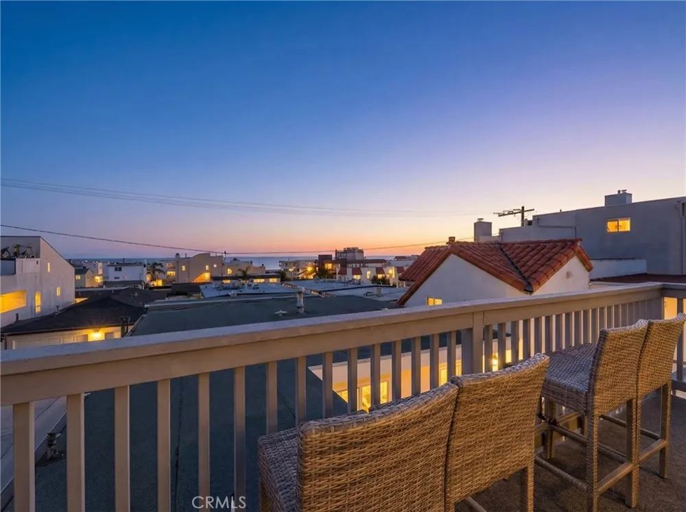 331 Manhattan Avenue Hermosa Beach, CA 90254