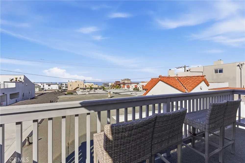 331 Manhattan Avenue Hermosa Beach, CA 90254